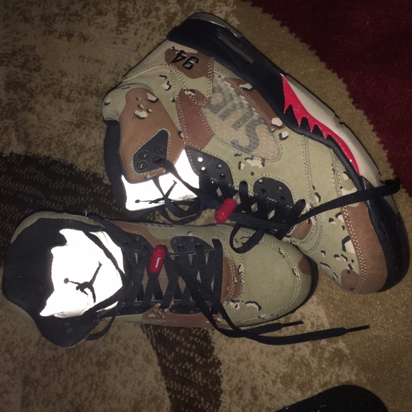 Jordan retro supreme size 11 - Picture 1 of 2